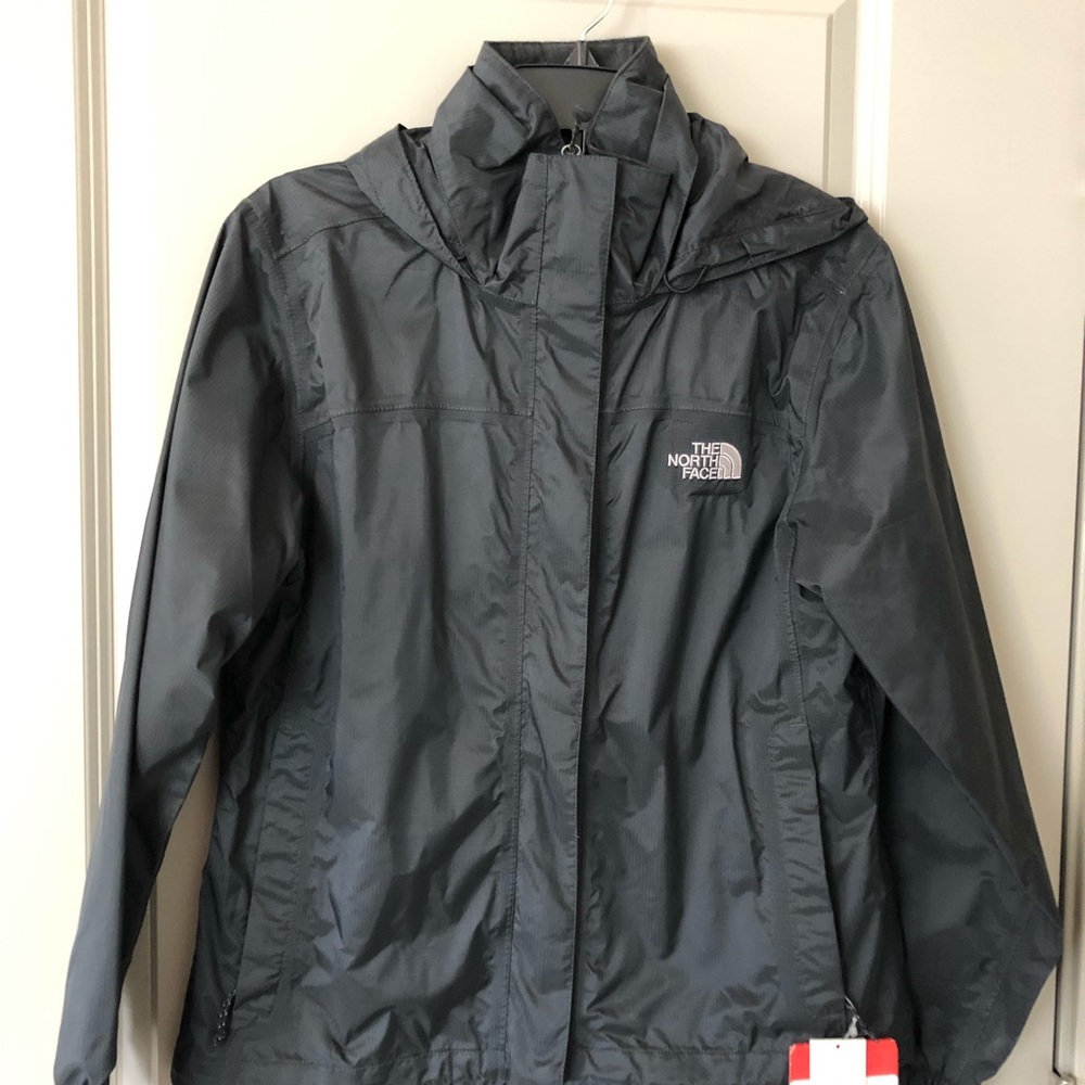 North Face women’s small resolve rain coat jacket